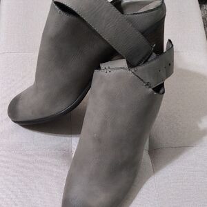 AEROSOLES Gray Mules & Clogs
